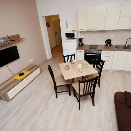 2Br Premium, Fireplace & Parking Zadar *