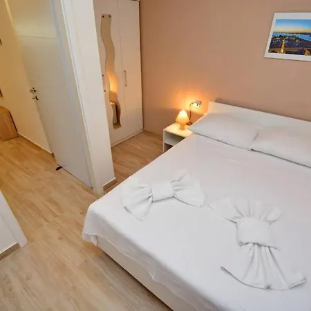 Appartement 2br Premium, Fireplace & Parking