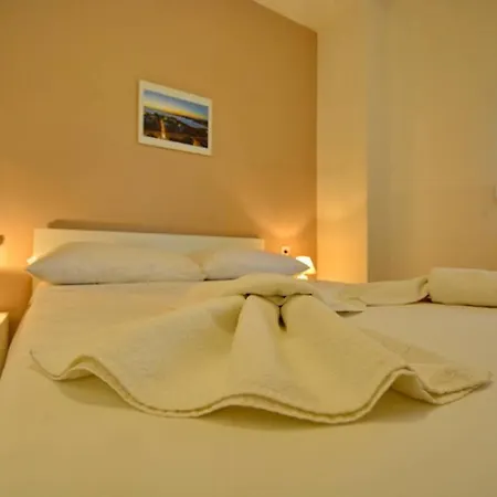 2br Premium, Fireplace & Parking * Zadar
